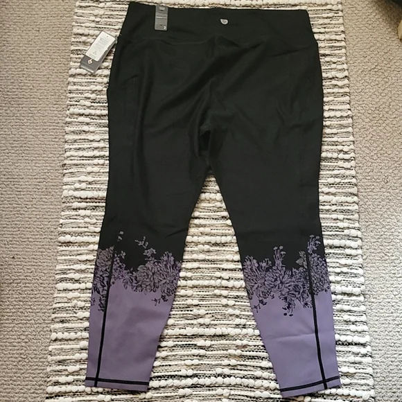 Torrid Floral Active Legging - Picture 4 of 8